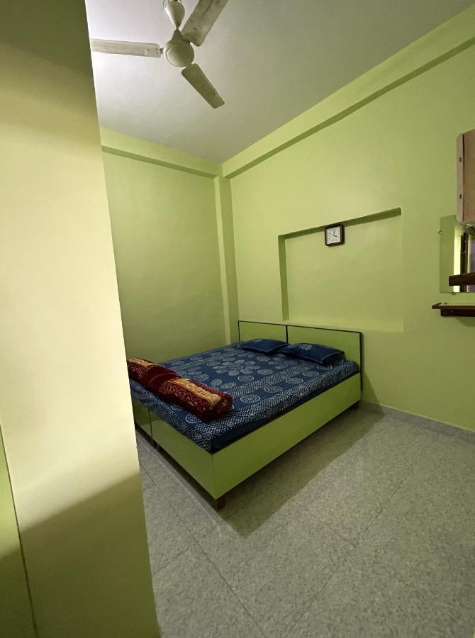 Hotel Shri Kunj Уджайн Екстериор снимка